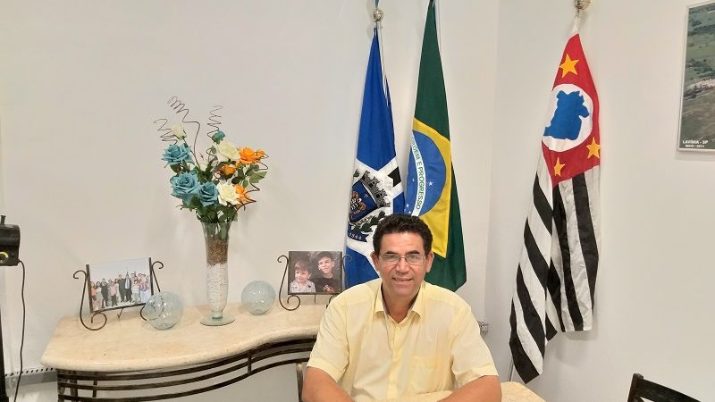 De office boy a prefeito, conheça a história de Clovis Izidio de Almeida