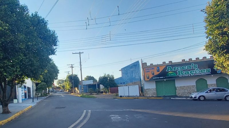 Magali solicita semáforo no Nossa Senhora de Fátima para evitar acidentes; sessão ainda tem outras 13 indicações