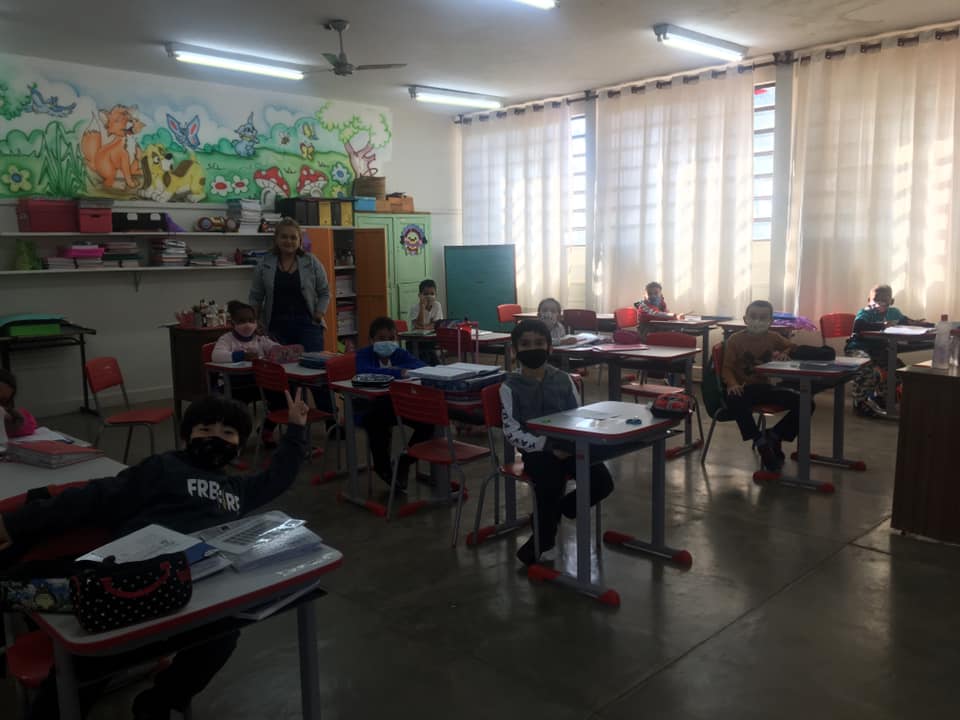 Escolas de Mirandópolis retomam aulas presenciais, podendo receber a capacidade máxima de alunos, com distanciamento
