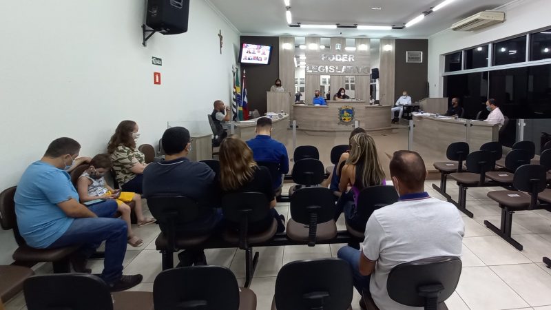 Requerimento para detalhar saldo nos cofres da prefeitura é reprovado e Monica Machado desabafa sobre votos contrários