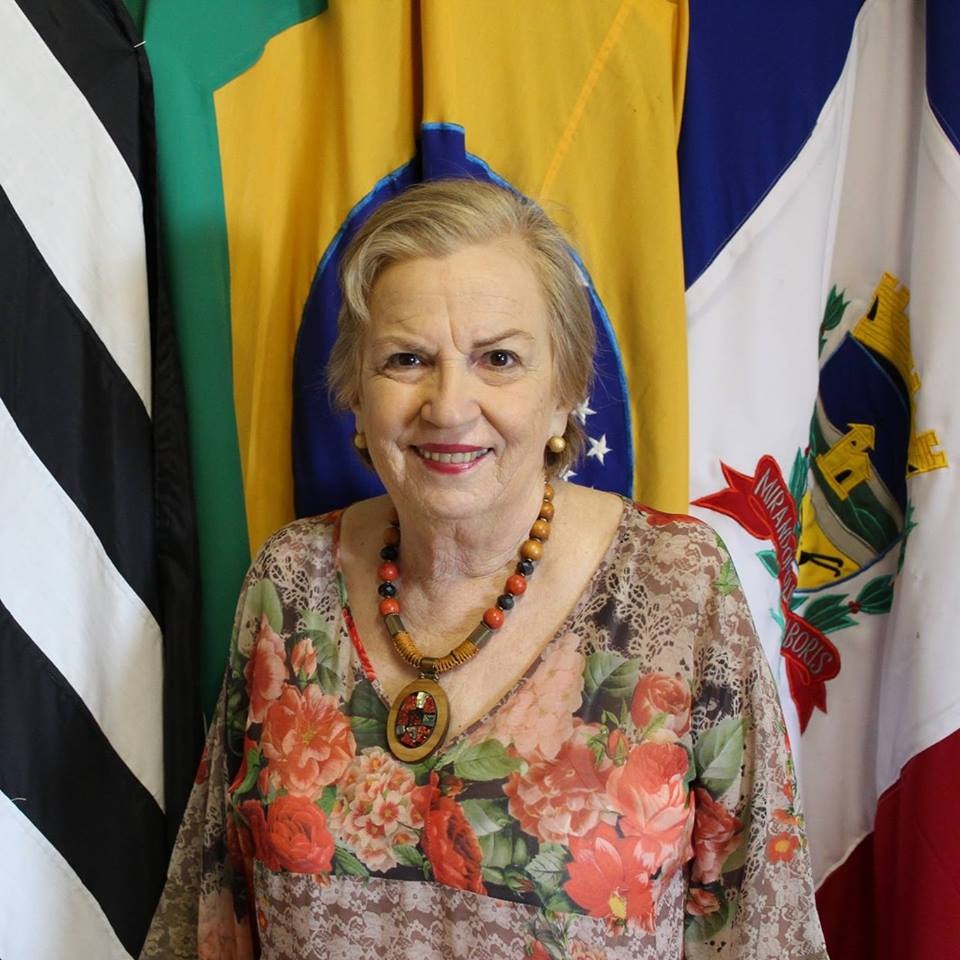 Regina Mustafa, ex-prefeita de Mirandópolis, morre aos 72 anos; relembre a vida da ex-professora