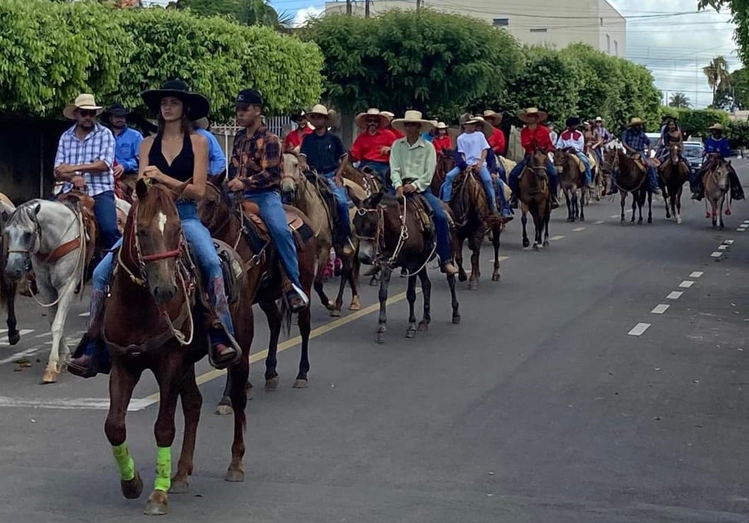 Pesqueiro do Ricardinho realizou cavalgada em Guaraçaí