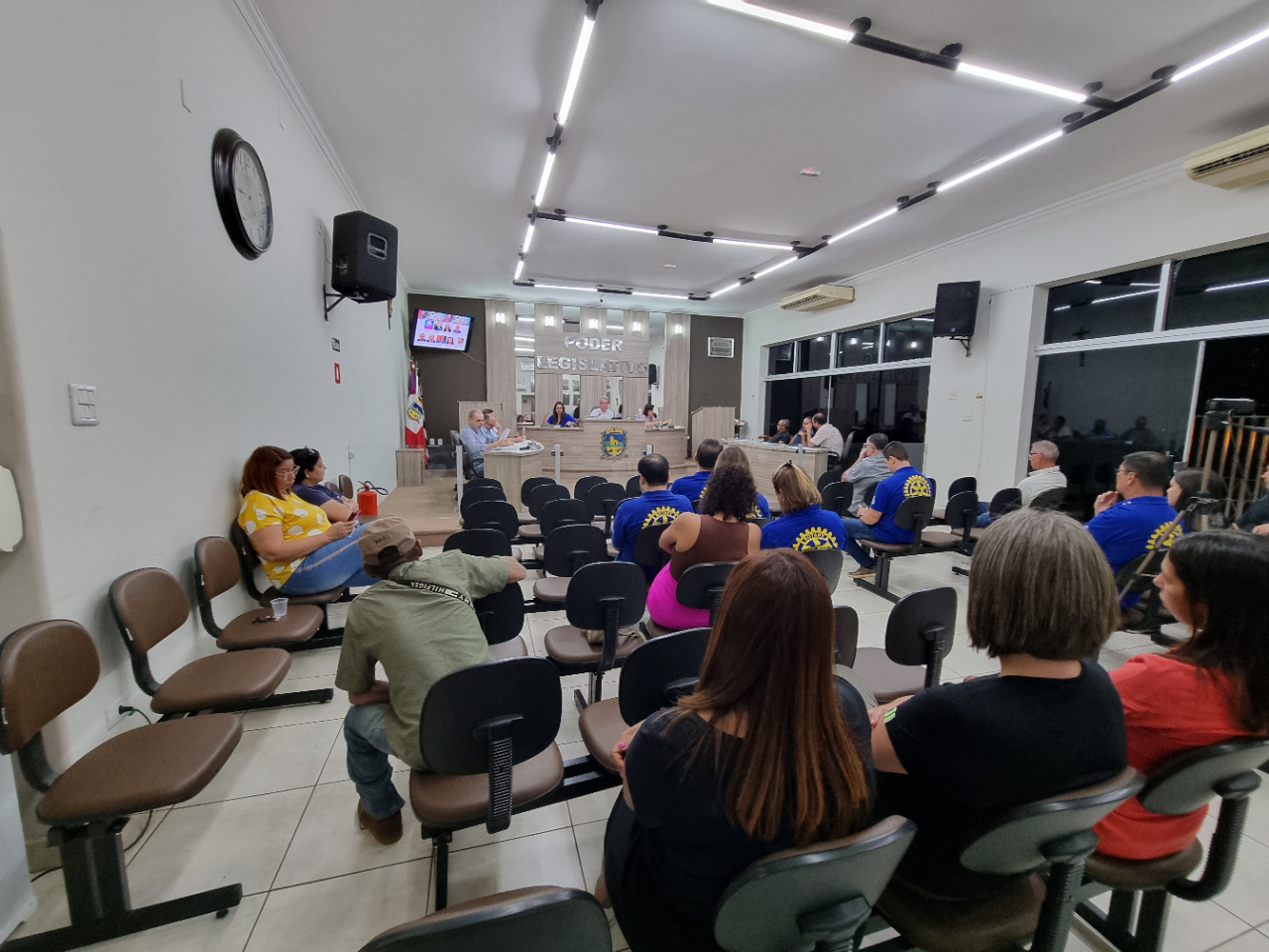 Vereadores cobram explicações de Mirão sobre sindicância do Sodario, transporte universitário e repasse financeiro ao CAPS