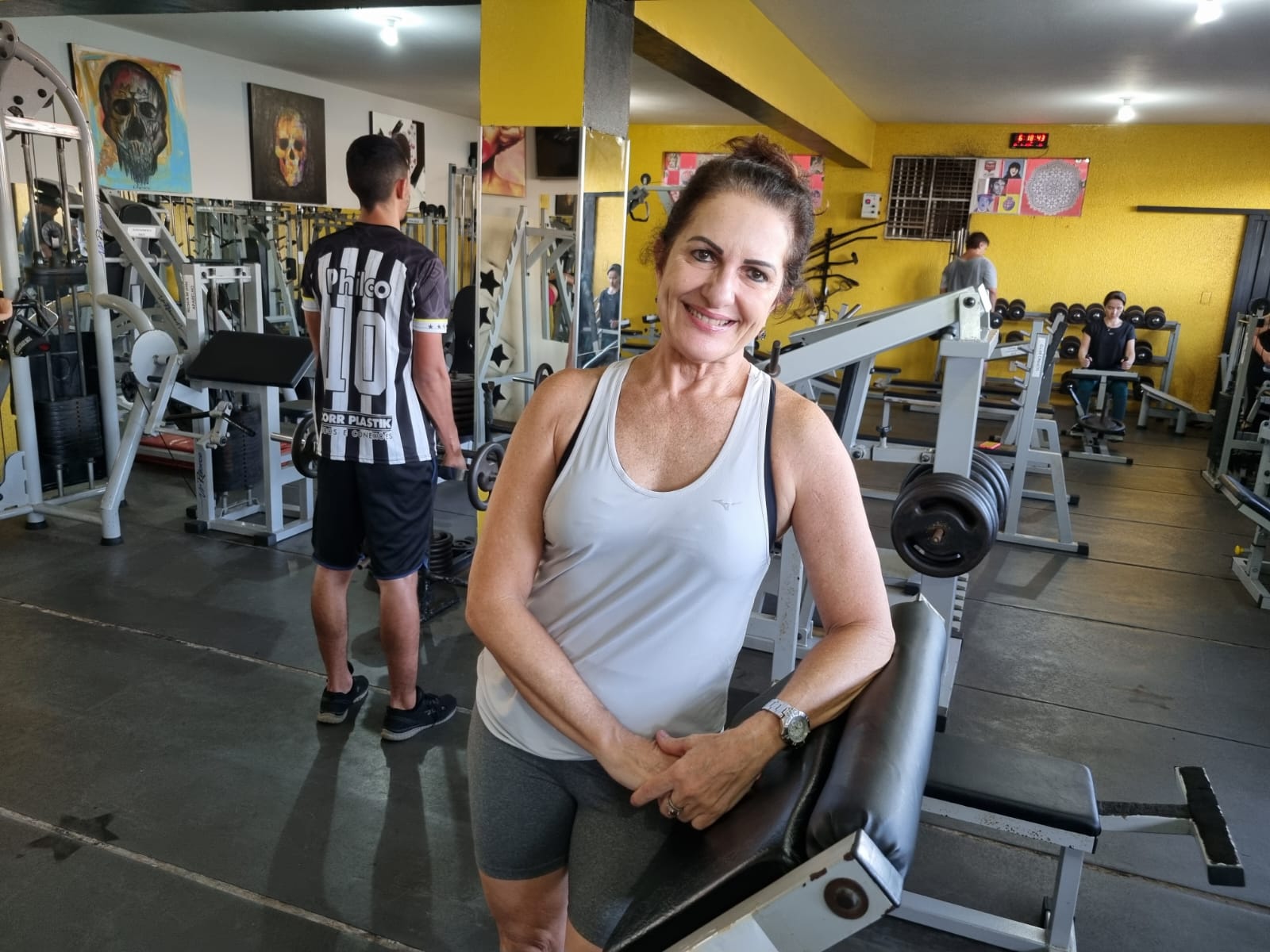 ‘A academia é o que me rege, são 25 anos de história em Mirandópolis com muita luta’, diz Néia Serhan